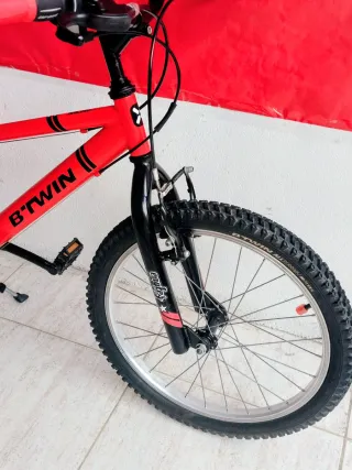 Bicicleta Infantil Roja B'TWIN de 20
