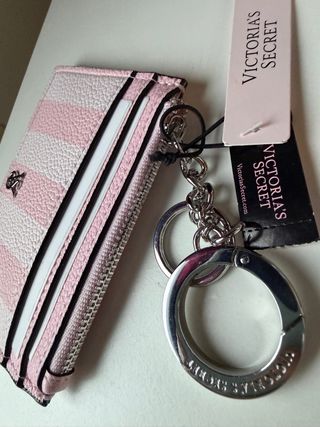 Tarjetero llavero de Victoria’s Secret Rayas Nuevo