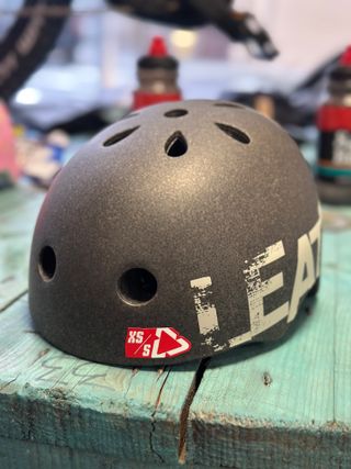 Casco LEATT MTB 1.0 Urban V21.2 S