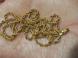 Cadena Cordón Salomónico 18K - 13.9g