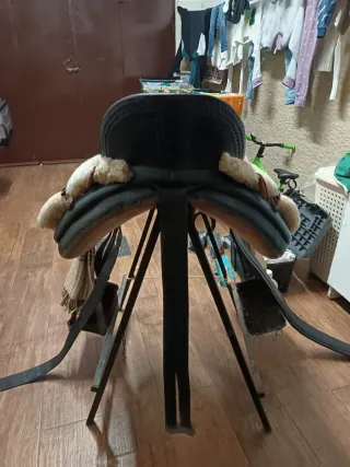 Montura y cabezada vaquera