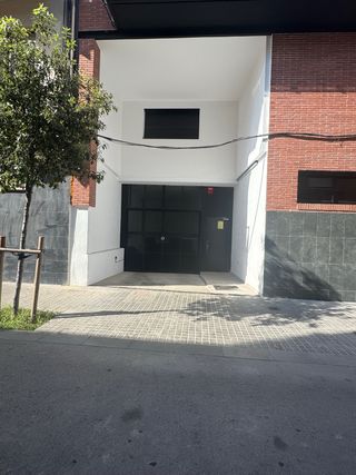 Se alquila plaza de garaje para moto