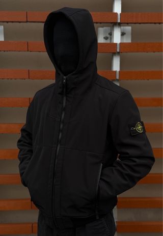 Giacca Stone Island nera antivento/antiacqua