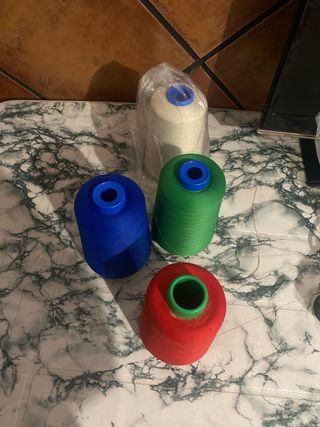 Lote 4 hilos máquina de coser