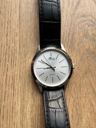 Reloj Lotus Quartz Negro y Plateado