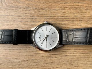 Reloj Lotus Quartz Negro y Plateado