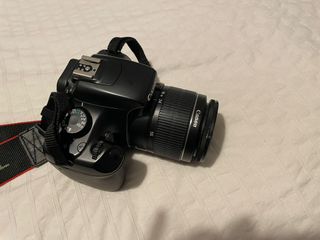 Canon EOS 1100D + 18-55 | Poco uso | Funda incluid