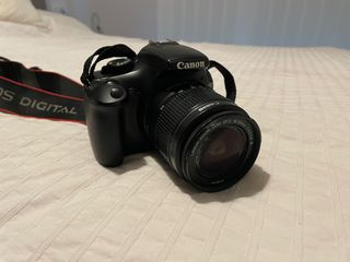 Canon EOS 1100D + 18-55 | Poco uso | Funda incluid