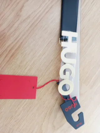 Cinturón HUGO Negro y Dorado