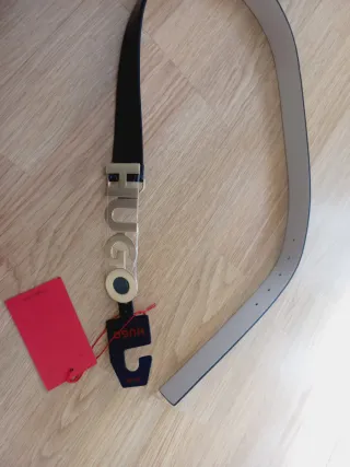 Cinturón HUGO Negro y Dorado