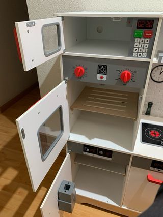 Cocinita de madera Lidl (PVP 110€ nueva)