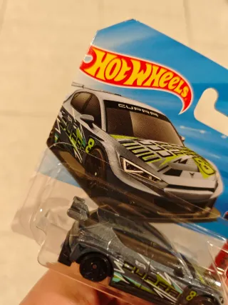 Hot Wheels Cupra e-Racer