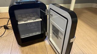 Mini nevera