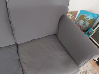 Pareja de sofás grises de 3 plazas