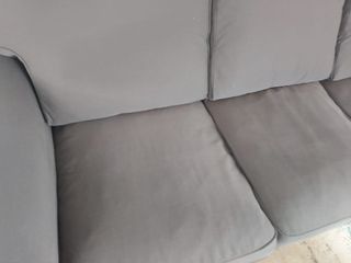 Pareja de sofás grises de 3 plazas