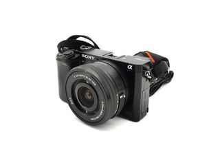 E1804803-0 Cámara Sony Alpha A6000 (ILCE-6000)