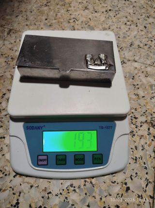 Cajita de plata decorada con barco - 193g