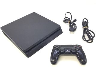 PS4 SLIM 1TB