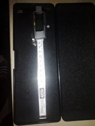 Calibre digital ALPHA TOOLS