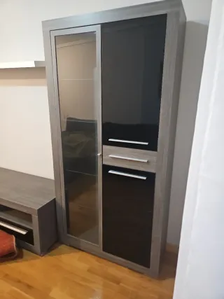 Vitrina Alta Madera y Cristal