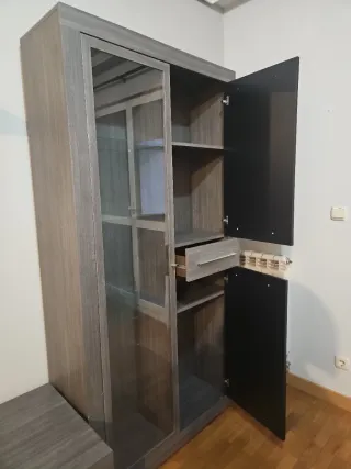 Vitrina Alta Madera y Cristal