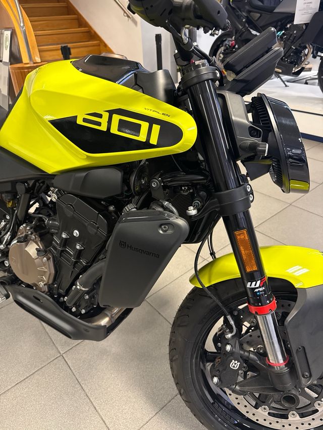 Husqvarna Vitpilen 801 2025 L