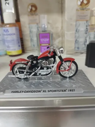 Miniatura Harley-Davidson XL Sportster 1957