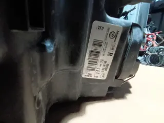 Faro delantero derecho VW Polo