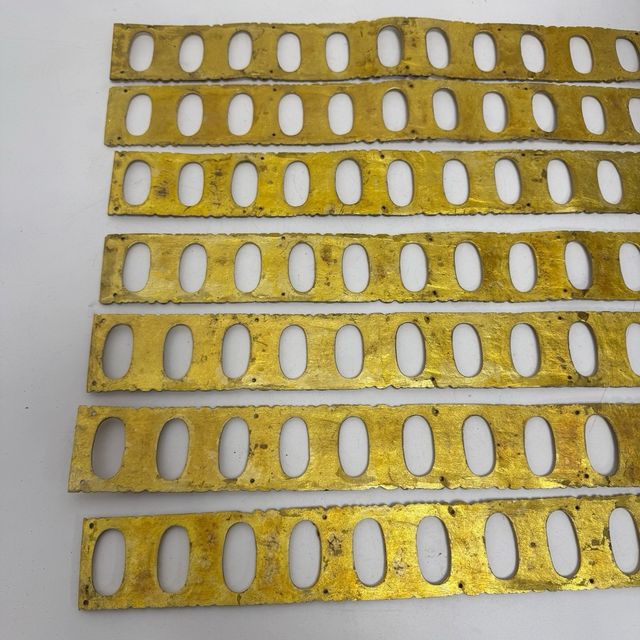 Lote 7 embellecedores bronce antiguos 40x5 cm