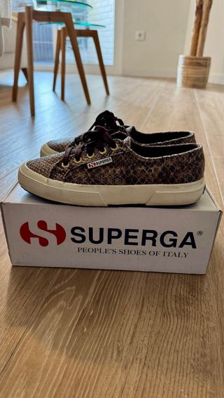 Zapatillas Superga serpiente marrones