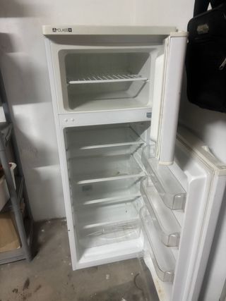 Nevera Indesit con congelador