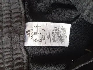 Pantalón chándal Adidas negro