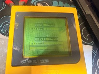 Gameboy Pocket - Amarilla