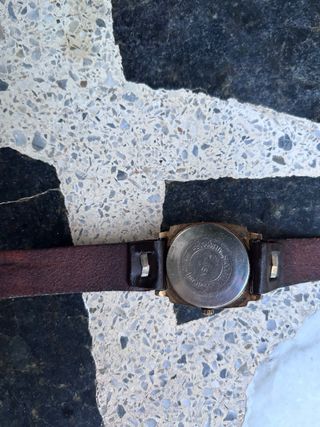 Reloj Timex Cuadrado Correa Marrón