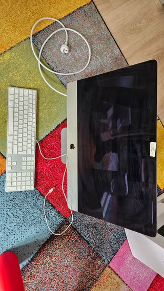 iMac con pantalla led 21,5 pulgadas