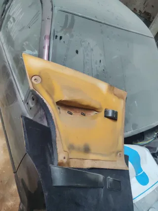 Tapizados traseros Opel Kadett GSI.