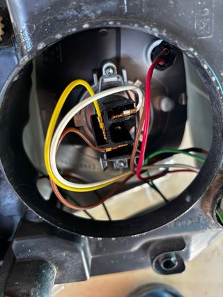 Faro Izquierdo Ford Fiesta