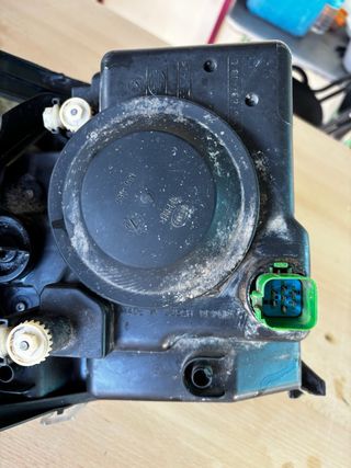 Faro Izquierdo Ford Fiesta