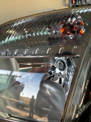 Faro Izquierdo Ford Fiesta