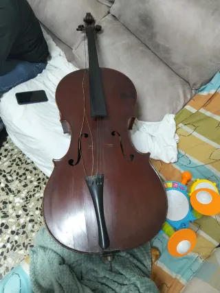 Antiguo violonchelo 1845 4/4