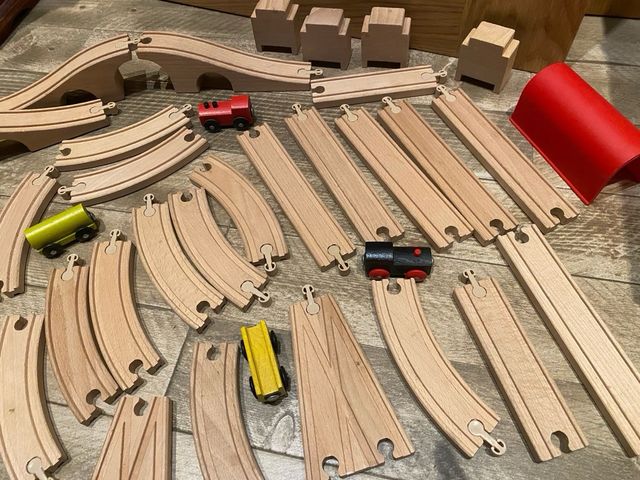 Tren de madera Ikea