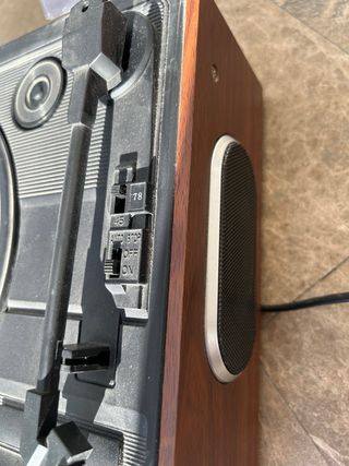 Giradischi vintage Soundmaster con Radio