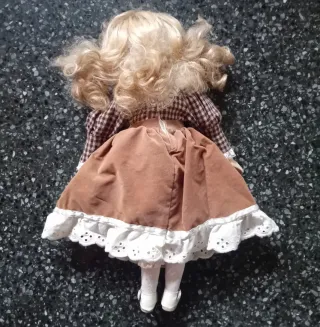 Bambola porcellana vintage vestito marrone