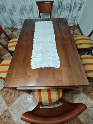 Mueble de salón completo + mesa y sillas
