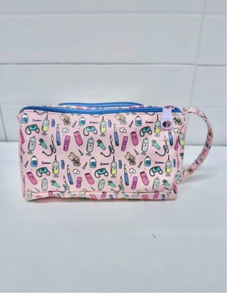 Estuche / Neceser Enfermera en apuros