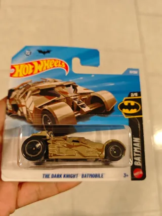 Hot Wheels Batmobile Dark Knight Batman tumbler