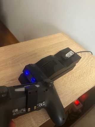 Base Carga Mandos PS4/PS5