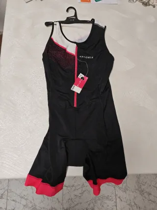 Maillot Aptonia Negro y Rosa Talla L