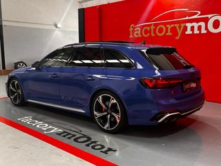 Audi RS4 2021