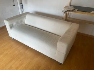 Sofá de tela blanco